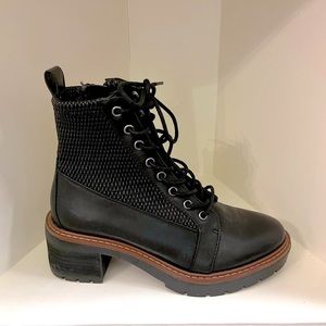 NWOT Alex Marie Avelli Black Leather Lace-Up Combat Booties.